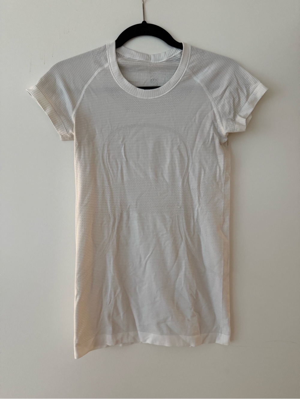 lululemon athletica White Short Sleeve Seamless Tee